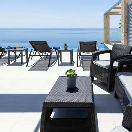 Villa Alonaki