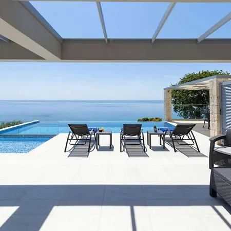 Alonaki Villa Paramonas (Corfu)