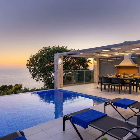 Alonaki *